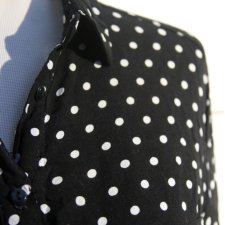 BLUZKA W GROSZKI XS POLKA DOT