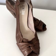 Buty Venezia r. 37 skóra naturalna peep toe brązowe niski obcas mięciutkie