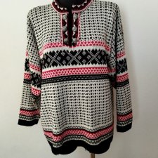 MADE IN ENGLAND - WZORZYSTY SWETER