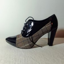 LUXAX BUTY 37