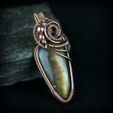 Wisiorek wire wrapping z labradorytem