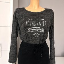 H&M Divided M 38 bluzka szary melanż, z napisem young & wild, 84% wiskoza