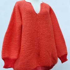 SWETER HANDMADE