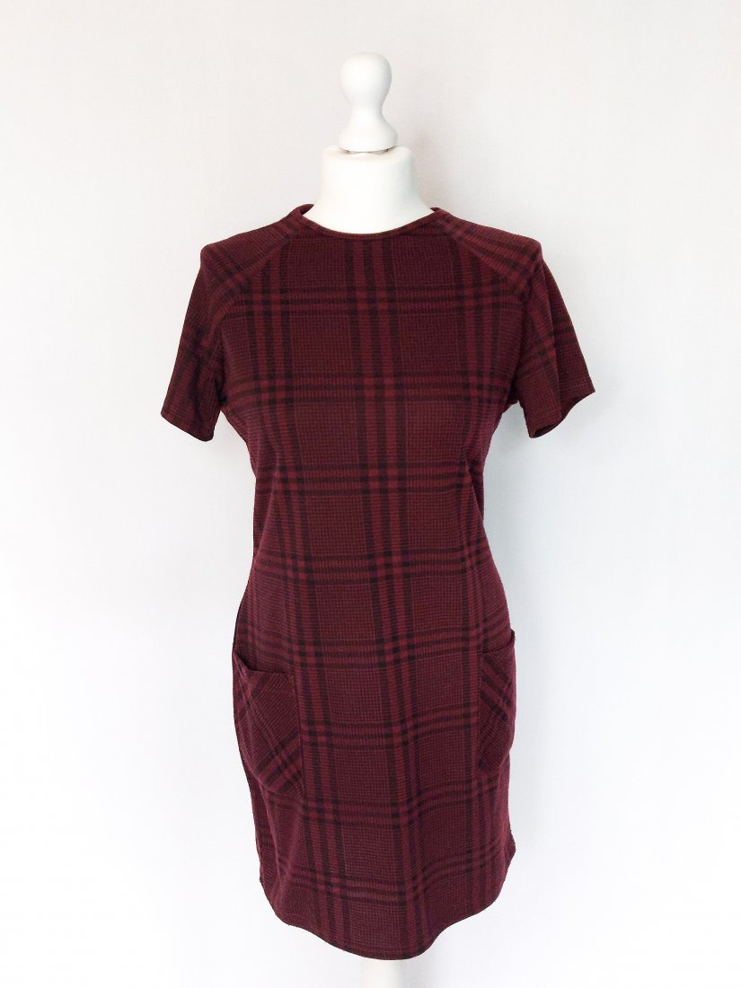 Bordowa sukienka w kratę New Look rozmiar 38 krótki rękaw kieszenie  dopasowana - Ubrania vintage - DecoBazaar